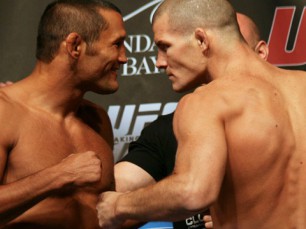 Michael Bisping vs Dan Henderson (UFC – 09 de Outubro de 2016)
