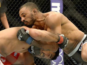 Roan Carneiro vs Kenny Robertson (UFC – 18 de Setembro 2016)