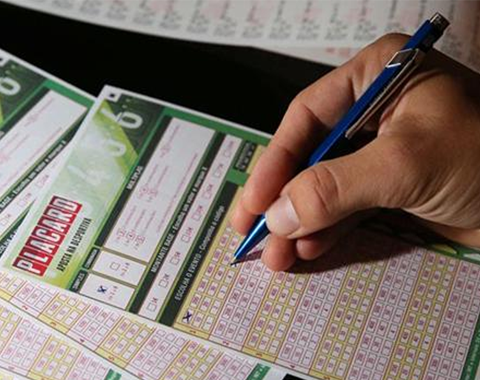 Apostas em jogo de Liga suspensas pela Santa Casa
