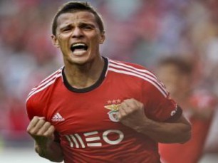 Liga Europa: Favoritismo transalpino resiste a derrota na Luz