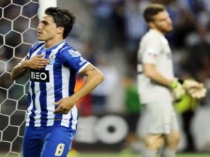 Liga 2013/14: FC Porto e Benfica fazem jus ao factor casa