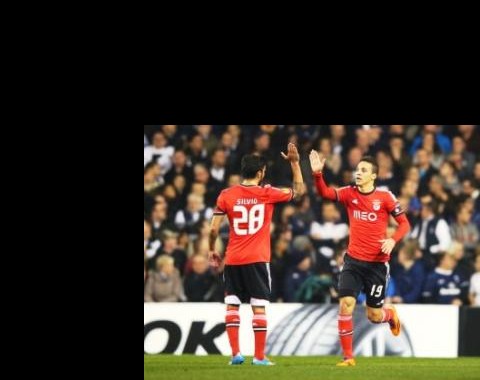 Liga Europa: Benfica com AZ; FC Porto com Sevilha