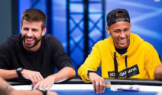 Atletas do futebol no mundo do Poker