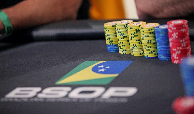 Inglês fatura no Progressive KO Freezeout do BSOP Online