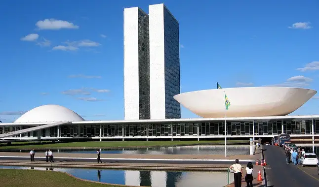 Senado emite opinión sobre casinos en Brasil